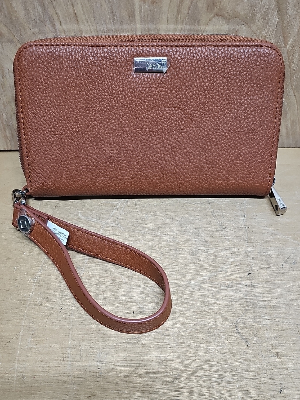 JEWEL by Thirty-One Peachy Brown Zip-Around Wristlet Wallet New Without Tags